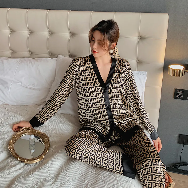 Summer Women's Pajamas Set Luxury Curves Print V Neck Sleepwear Short Casual Faux Silk Homewear 2pcs Nightie Femme